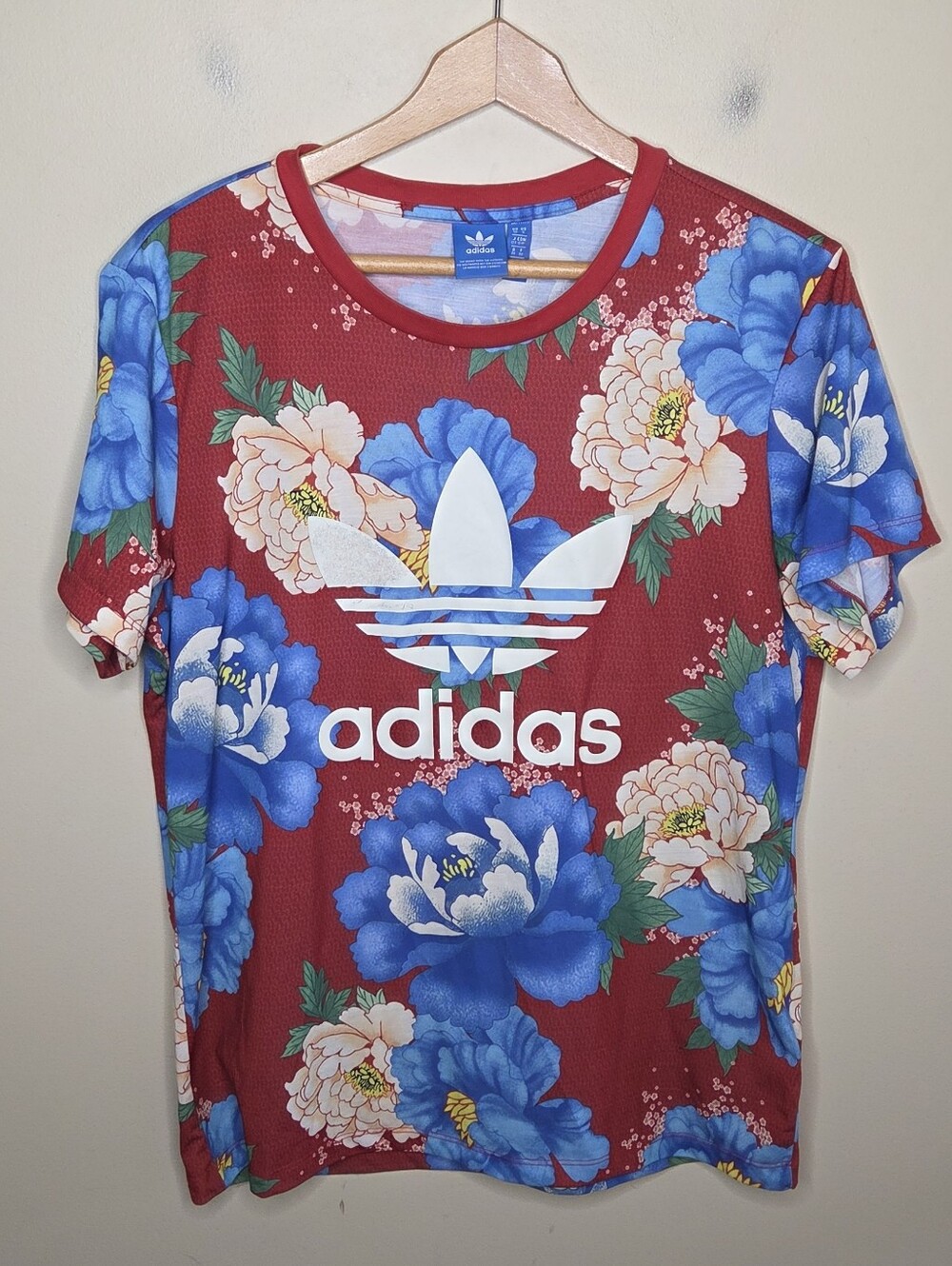 Adidas Red Blue Floral Trefoil Logo Short Sleeve Tee Size Small
